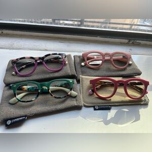 Colorful Peepers Reading glasses with Cases- 1.25